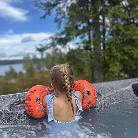 Jacuzzi Under Stjernene *